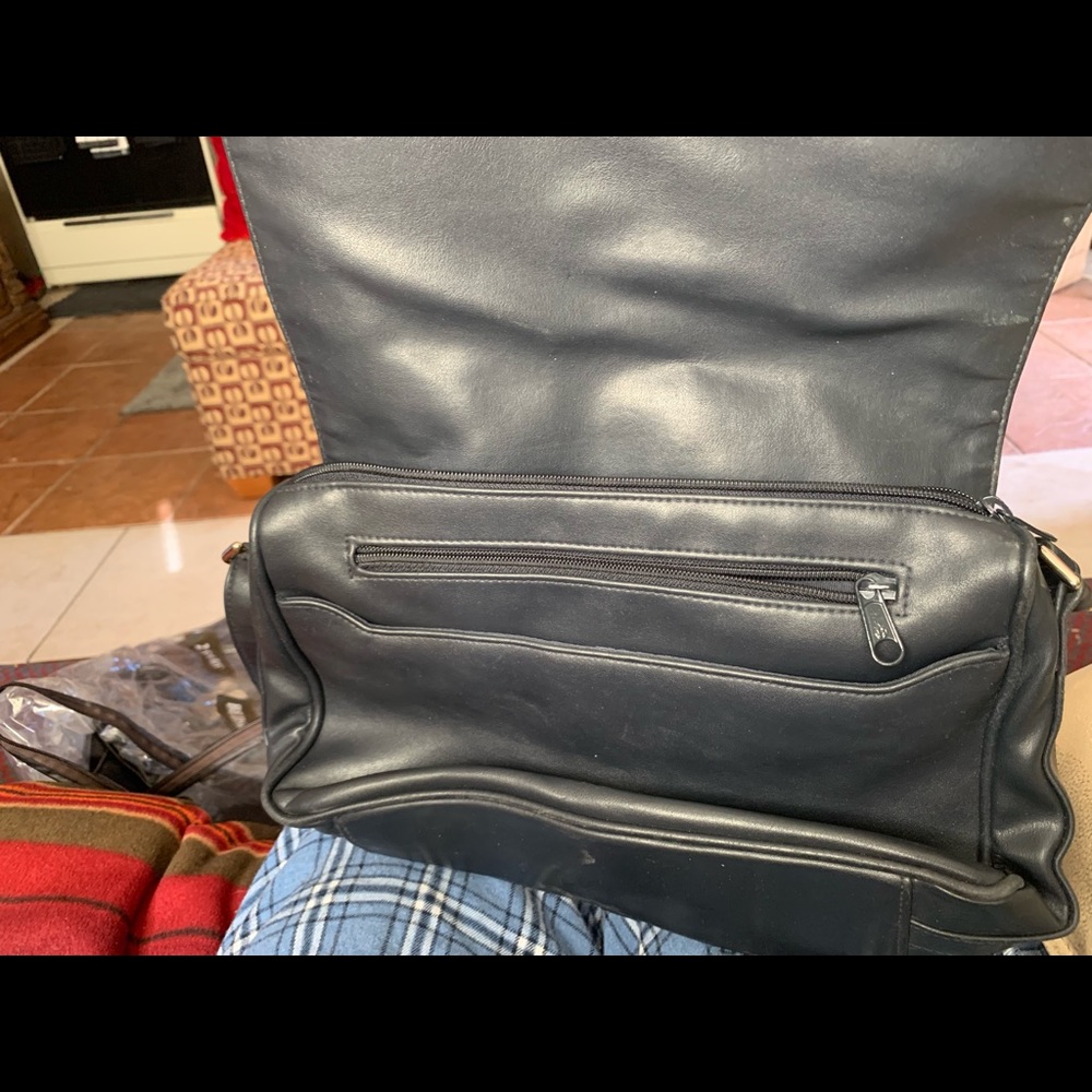 Handbag - Picture 5 of 5